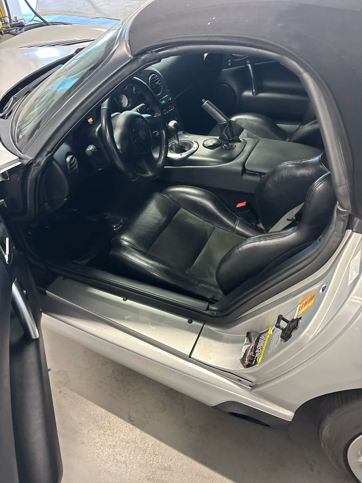 2004 Dodge Viper SRT10