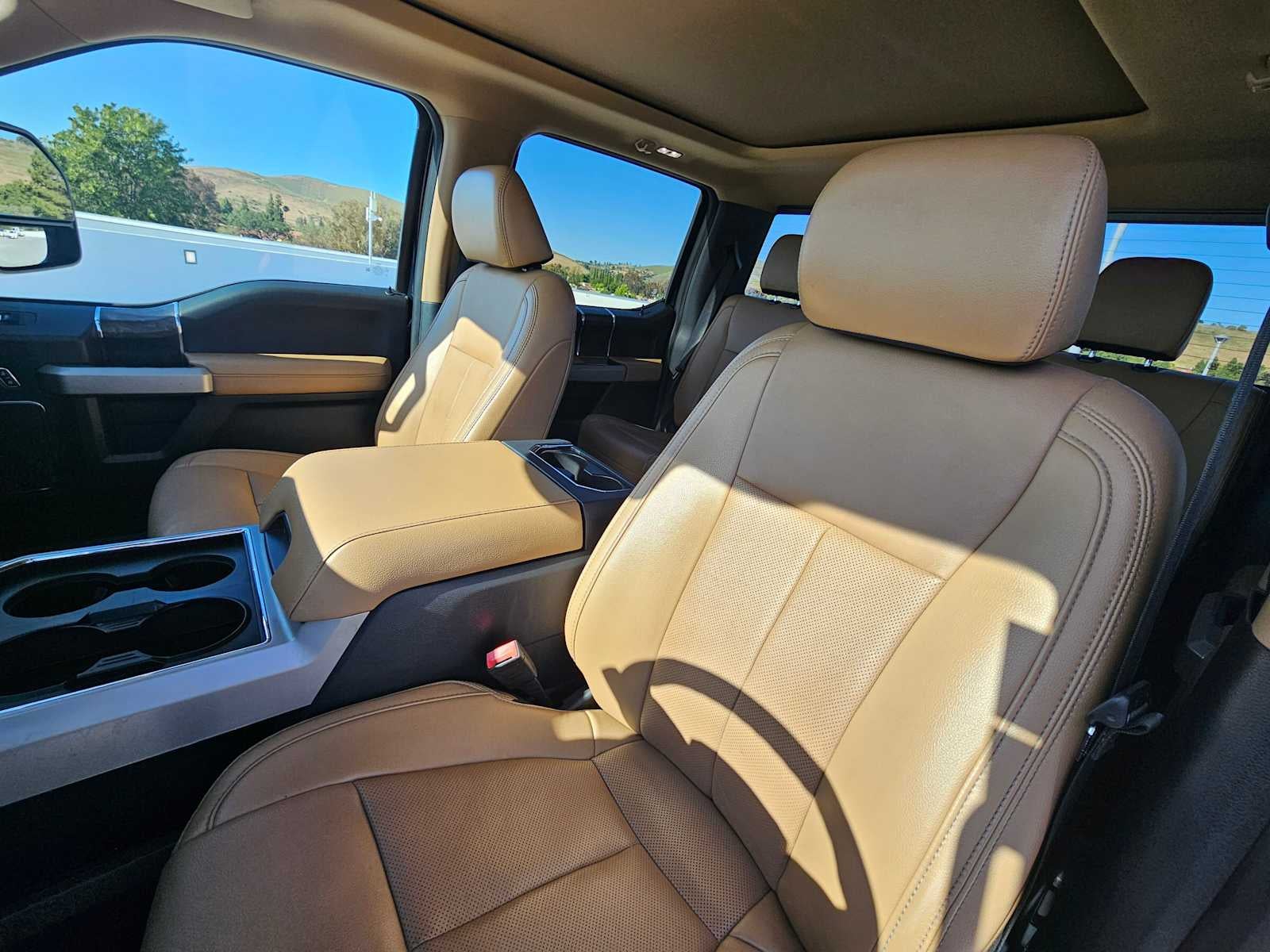 2022 Ford Super Duty F-250 Pickup LARIAT