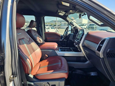 2022 Ford Super Duty F-350 SRW Pickup Platinum