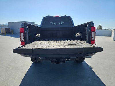 2022 Ford Super Duty F-350 SRW Pickup Platinum