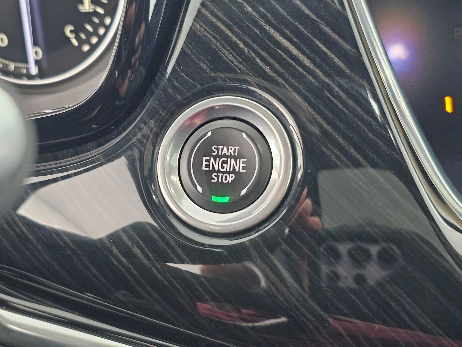 2020 Cadillac XT6 FWD Premium Luxury