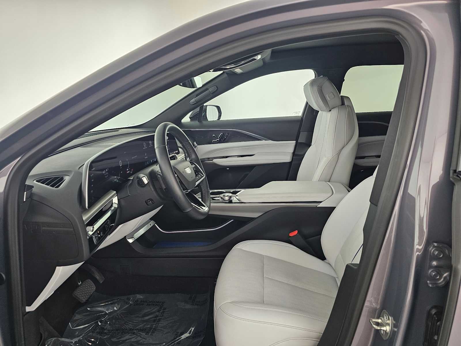 2025 Cadillac LYRIQ Luxury