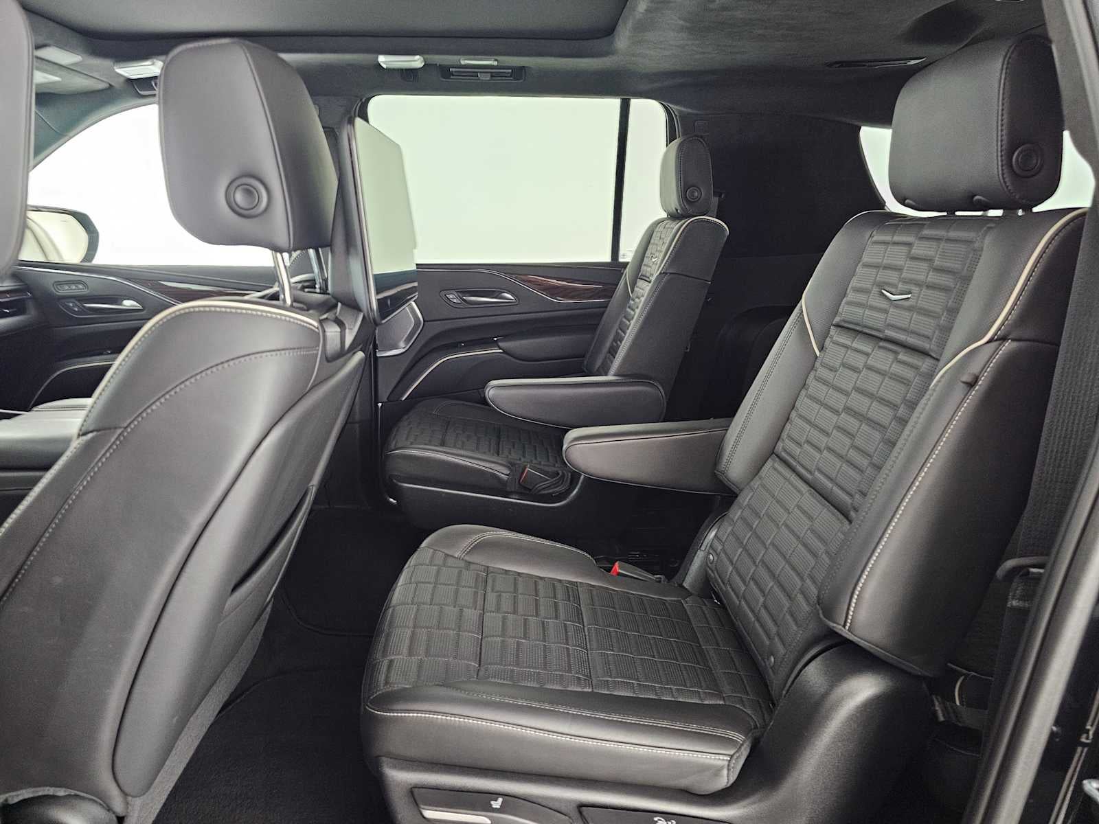 2024 Cadillac Escalade ESV 4WD Premium Luxury Platinum