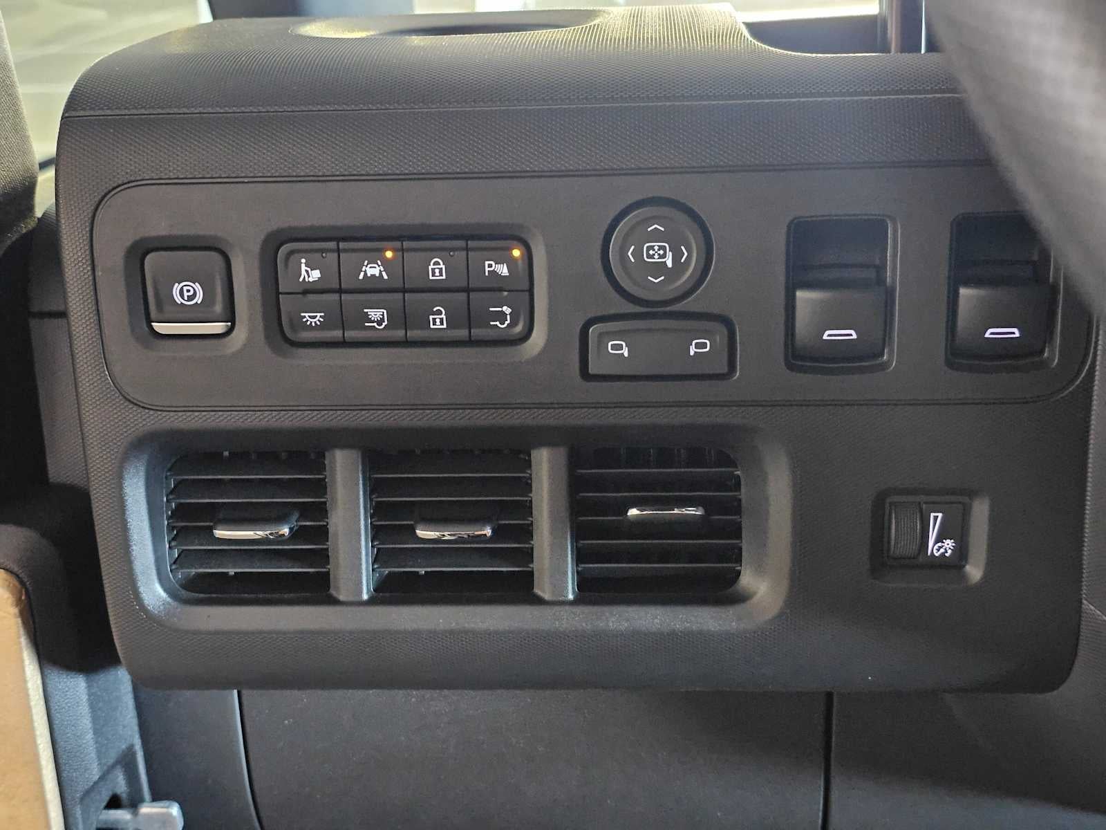 2025 Chevrolet BrightDrop 400 eFWD 400