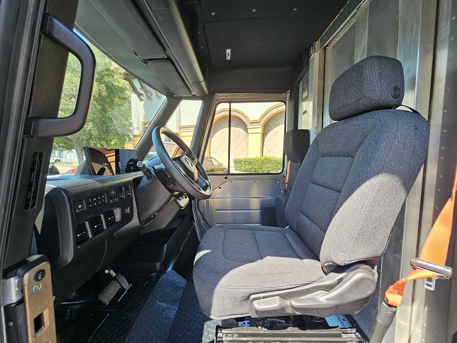 2023 BrightDrop Zevo 600 eAWD 600