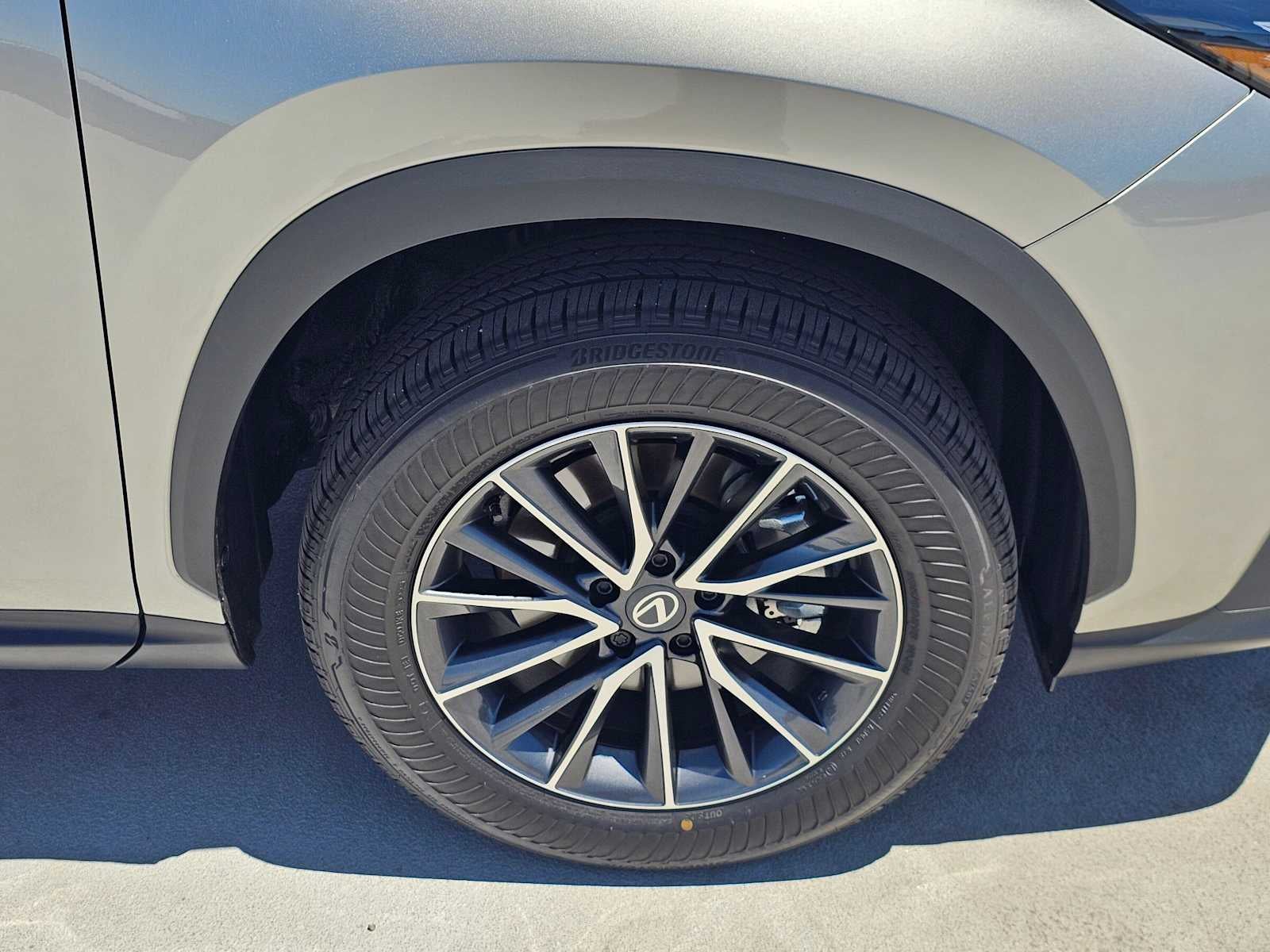 2026 Lexus NX 350h Premium