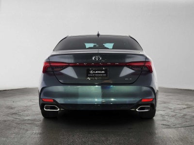 2020 Toyota Avalon XLE