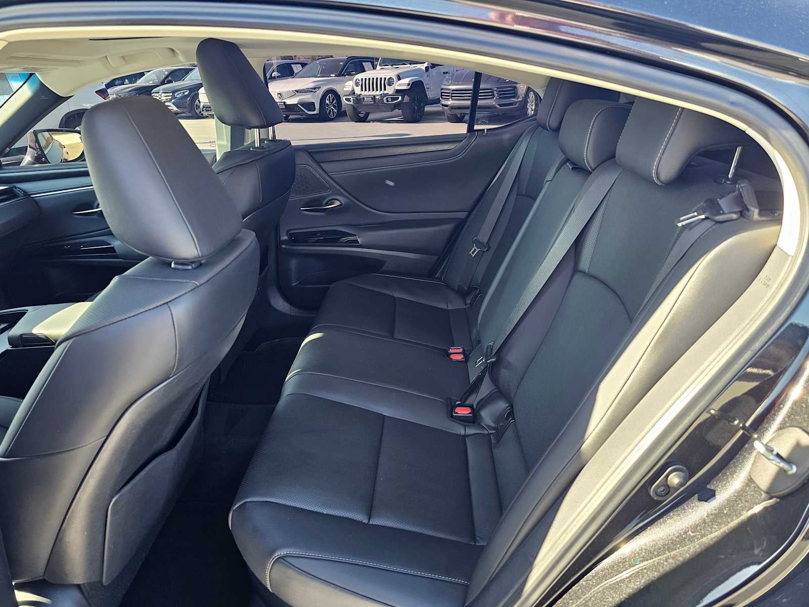 2025 Lexus ES 300h ES 300h