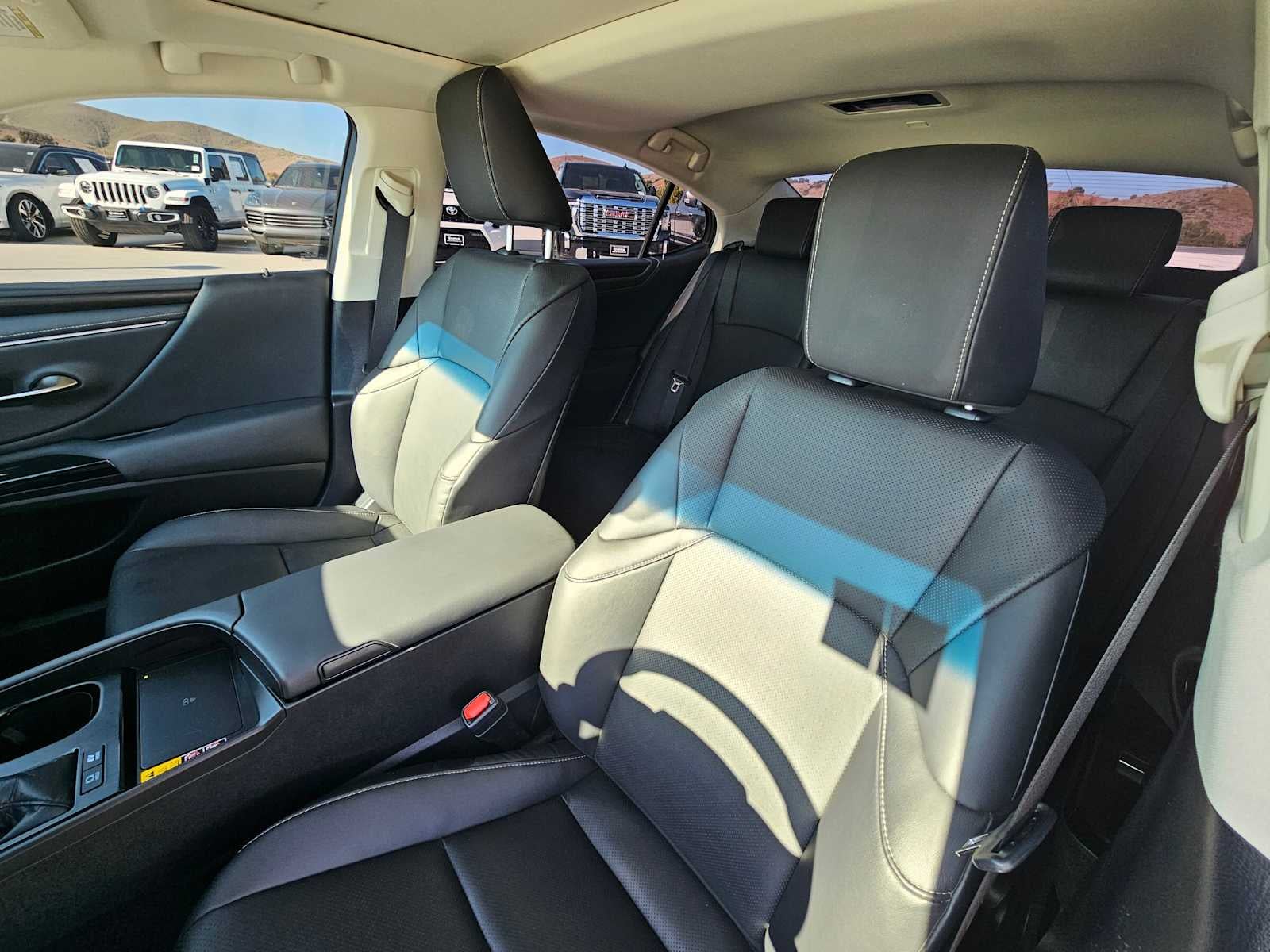 2025 Lexus ES 300h ES 300h