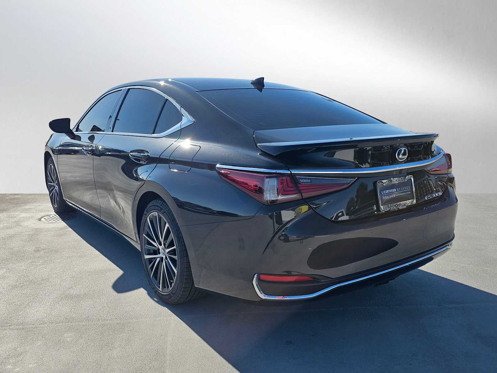 2025 Lexus ES 300h ES 300h