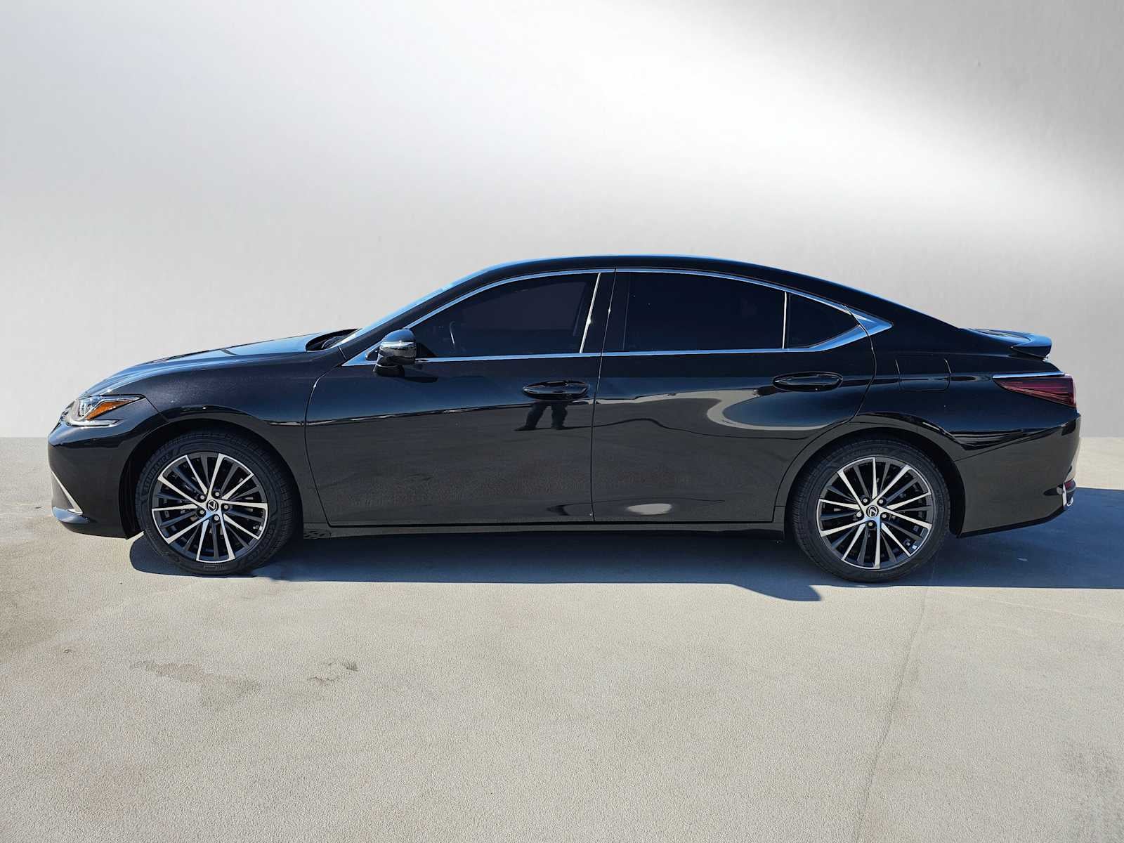 2025 Lexus ES 300h ES 300h