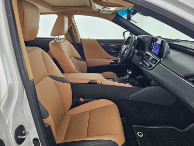 2024 Lexus ES 300h ES 300h