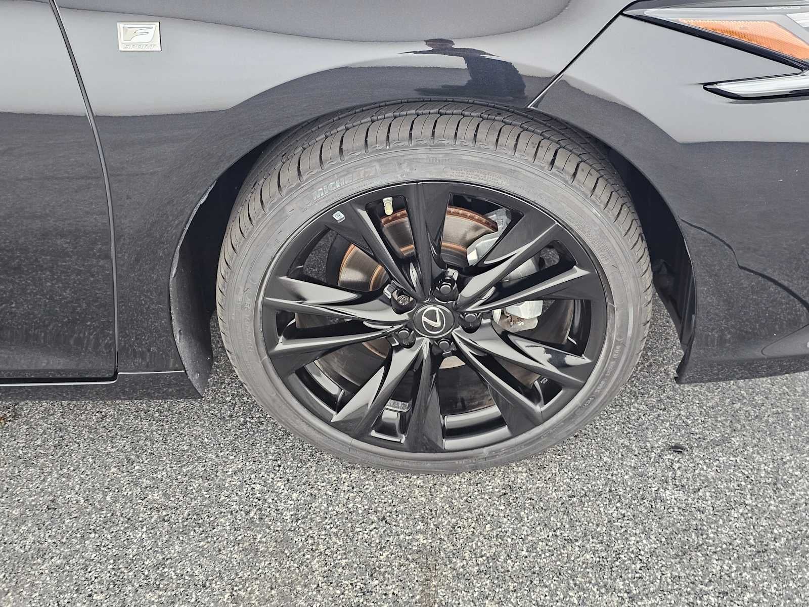 2023 Lexus ES 350 F SPORT Handling