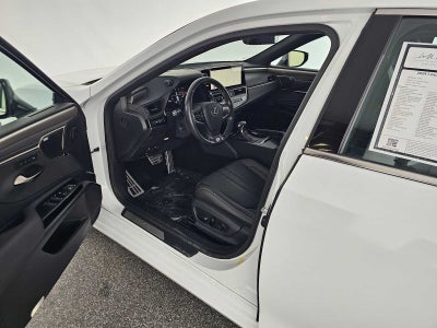 2024 Lexus ES F SPORT Handling