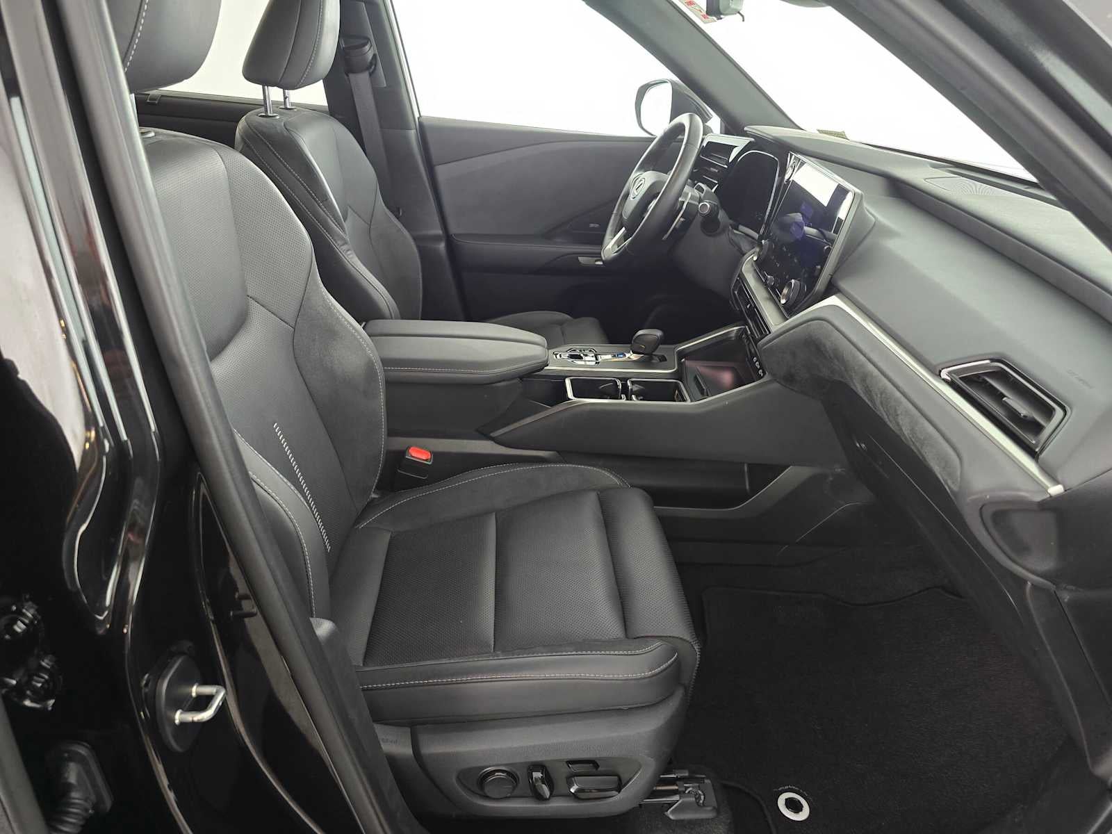 2025 Lexus TX 550h+ Luxury