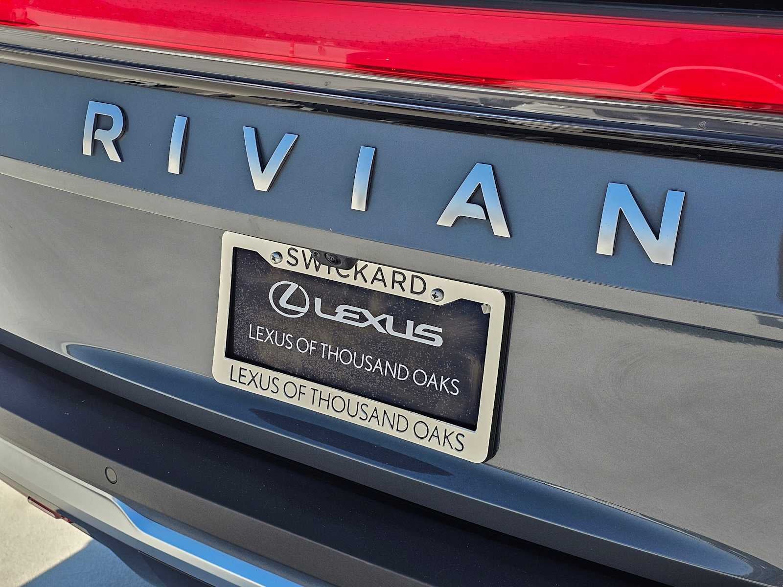 2024 Rivian R1S Adventure