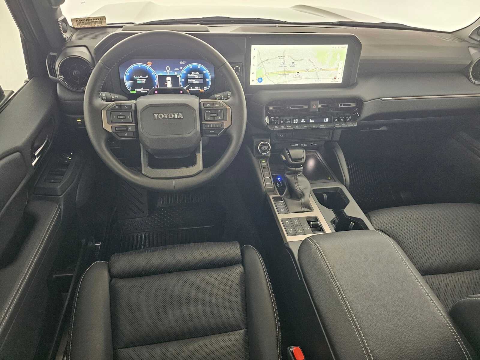 2025 Toyota Land Cruiser 4WD (Natl)