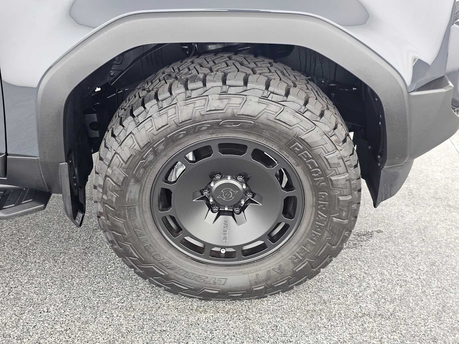 2025 Toyota Land Cruiser 4WD (Natl)