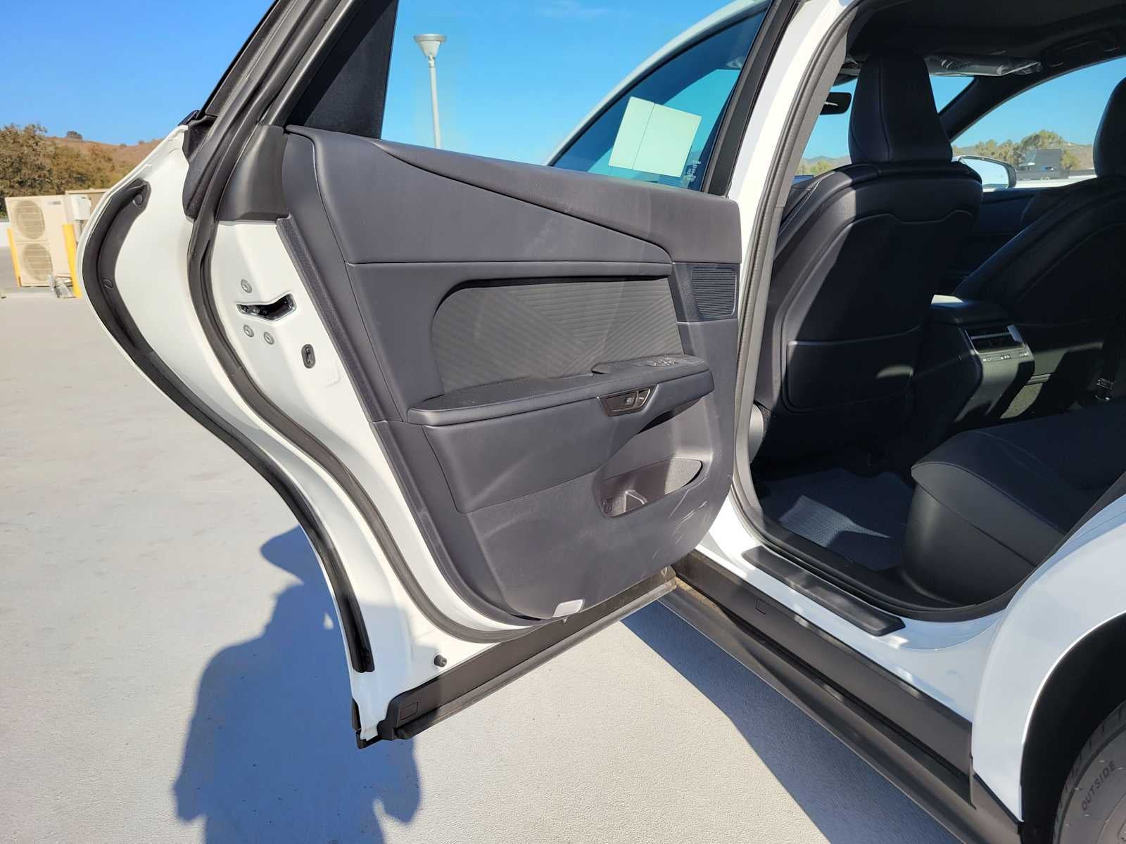 2026 Lexus ES 350e Premium