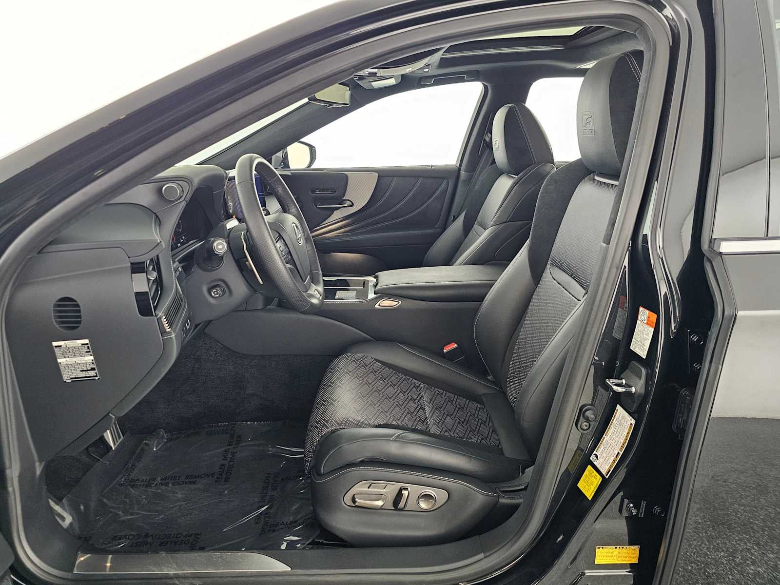 2024 Lexus LS F SPORT