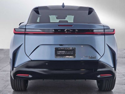 2023 Lexus RZ 450e Luxury