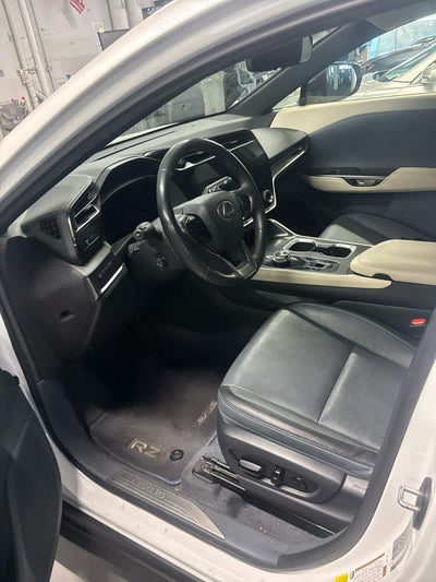 2023 Lexus RZ 450e Premium