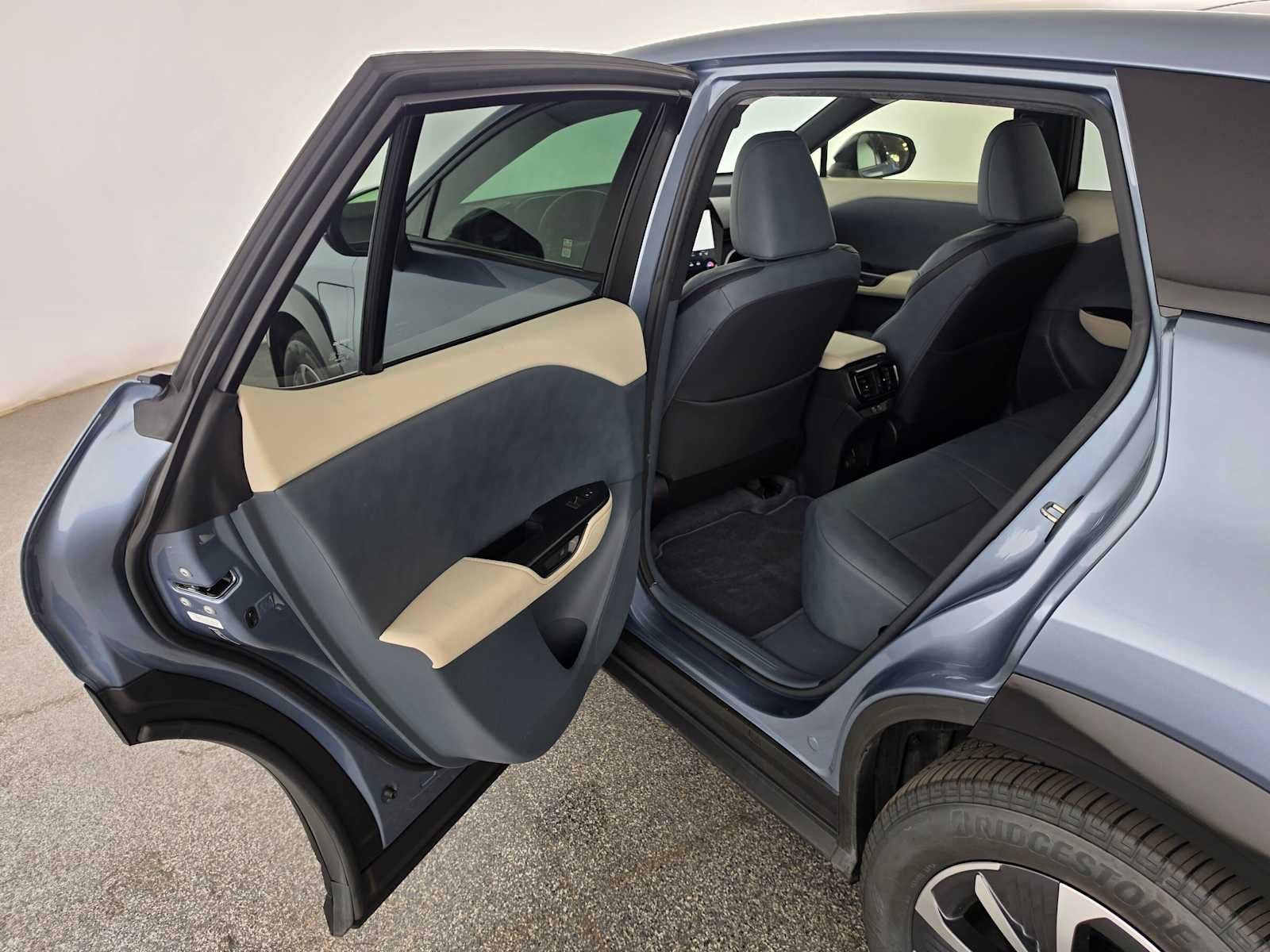 2023 Lexus RZ 450e Premium