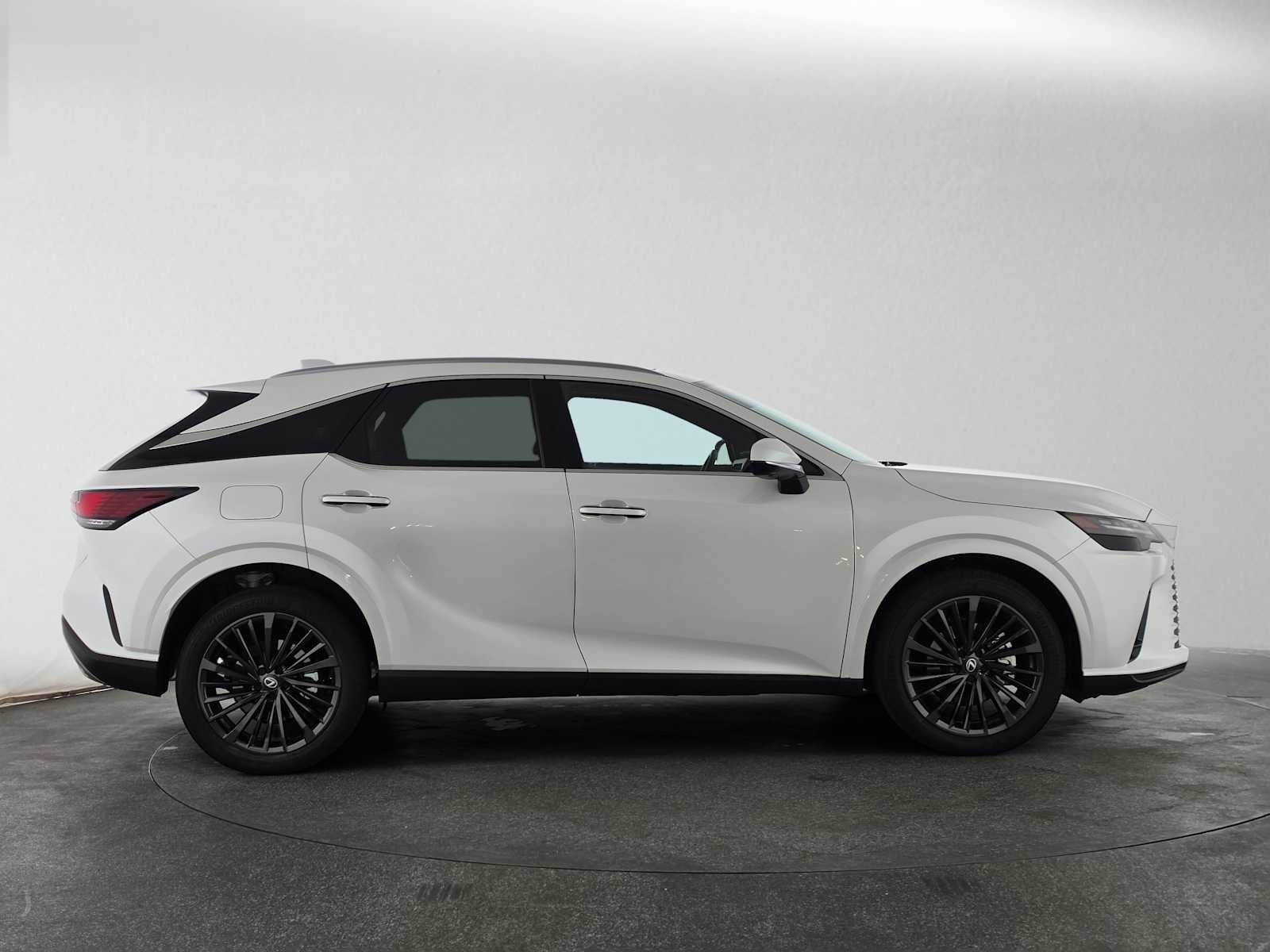 2026 Lexus RX 450h+ Premium