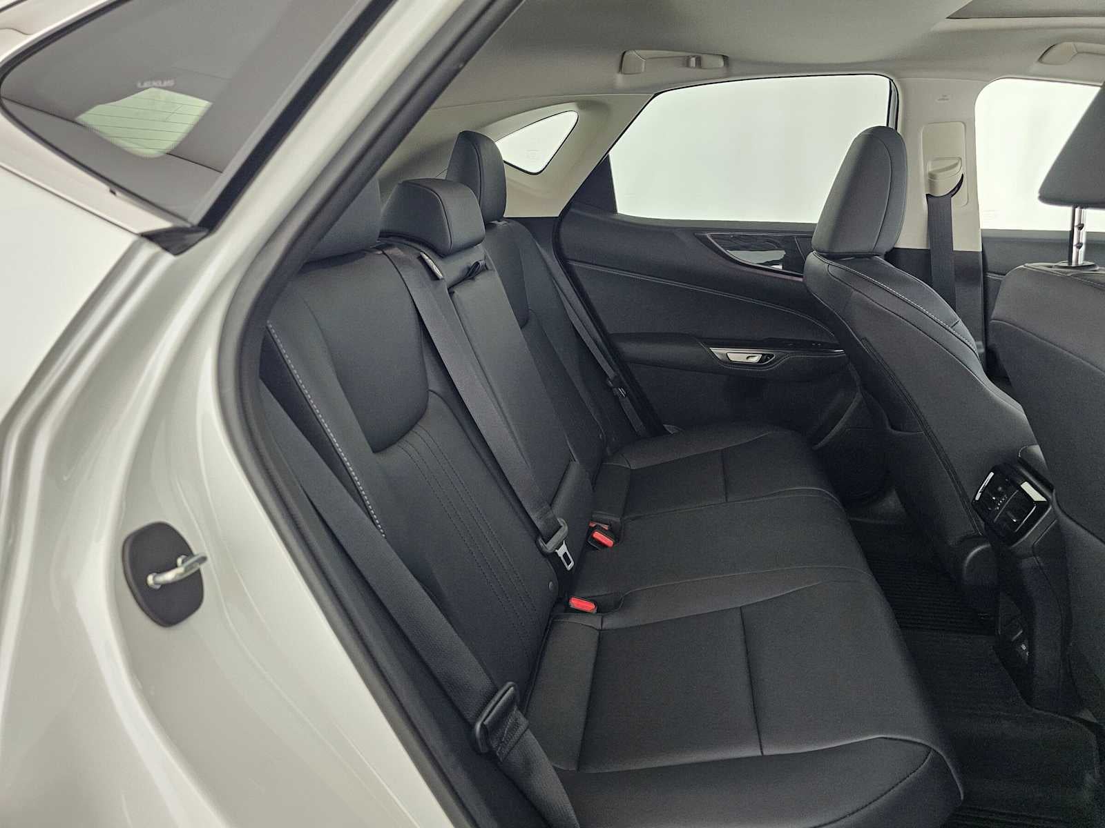 2025 Lexus NX 350h Premium