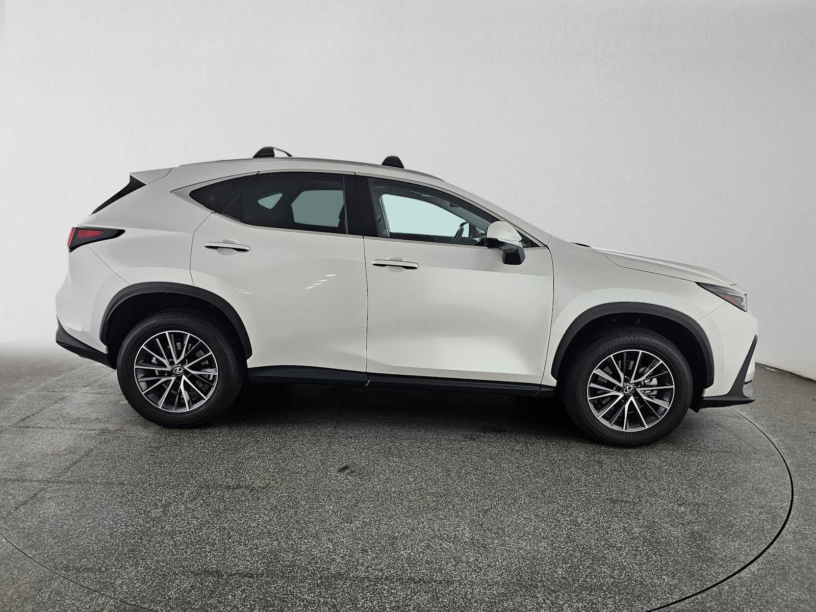2025 Lexus NX 350h Premium