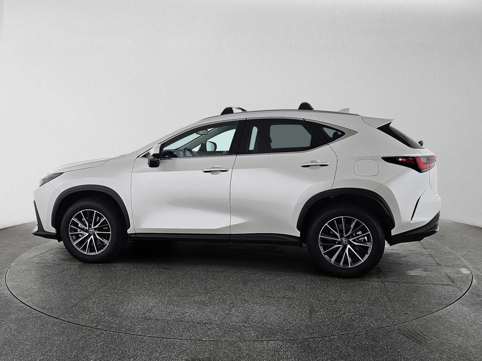 2025 Lexus NX 350h Premium