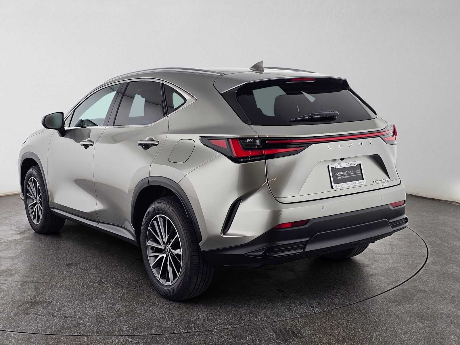 2026 Lexus NX 450h+ Premium