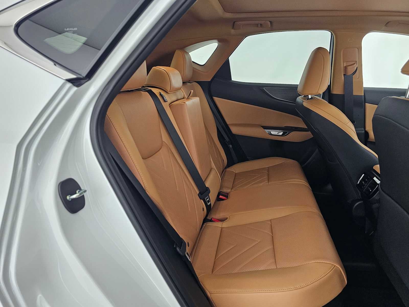 2026 Lexus NX 450h+ Luxury