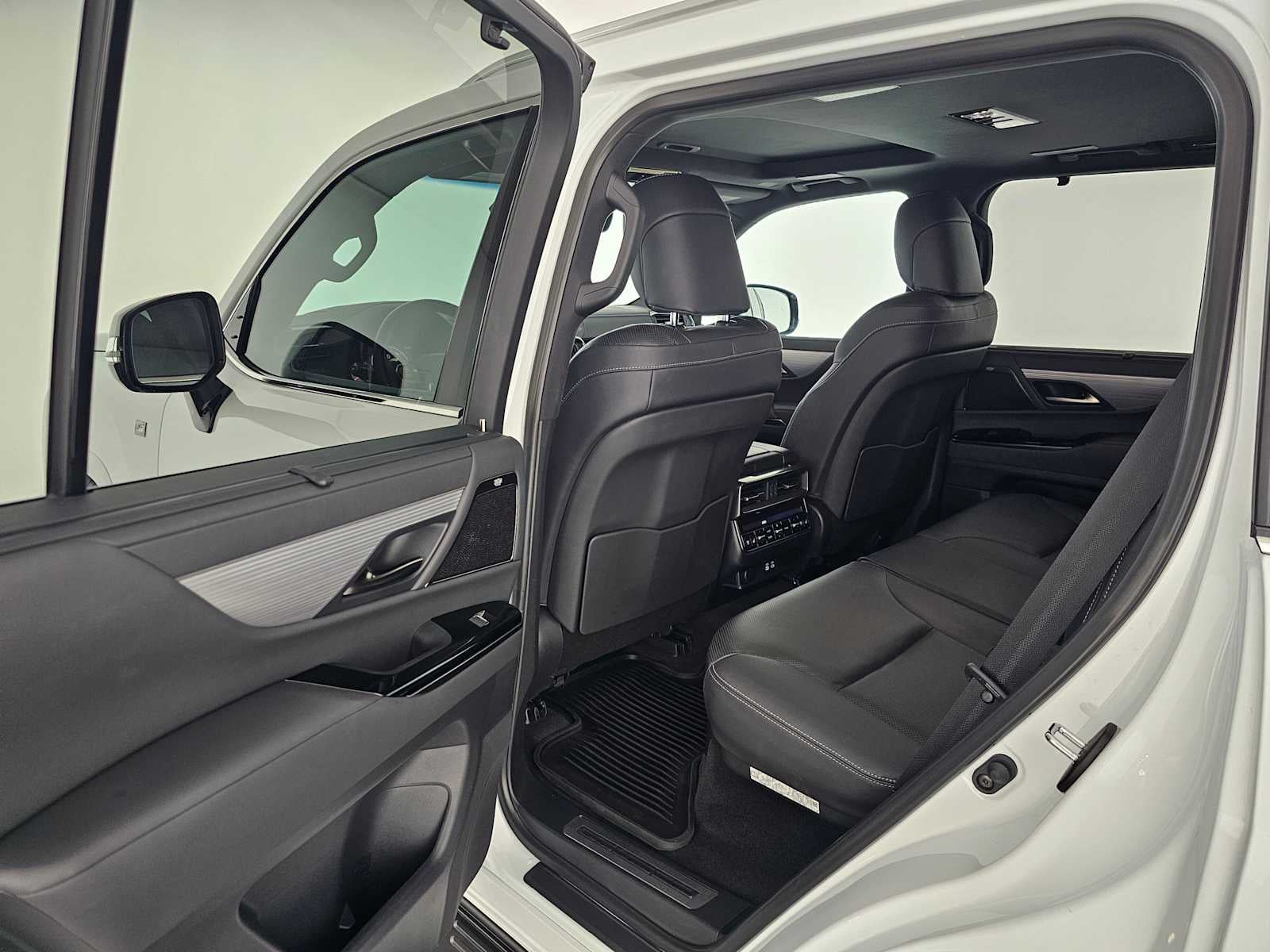 2023 Lexus LX F SPORT