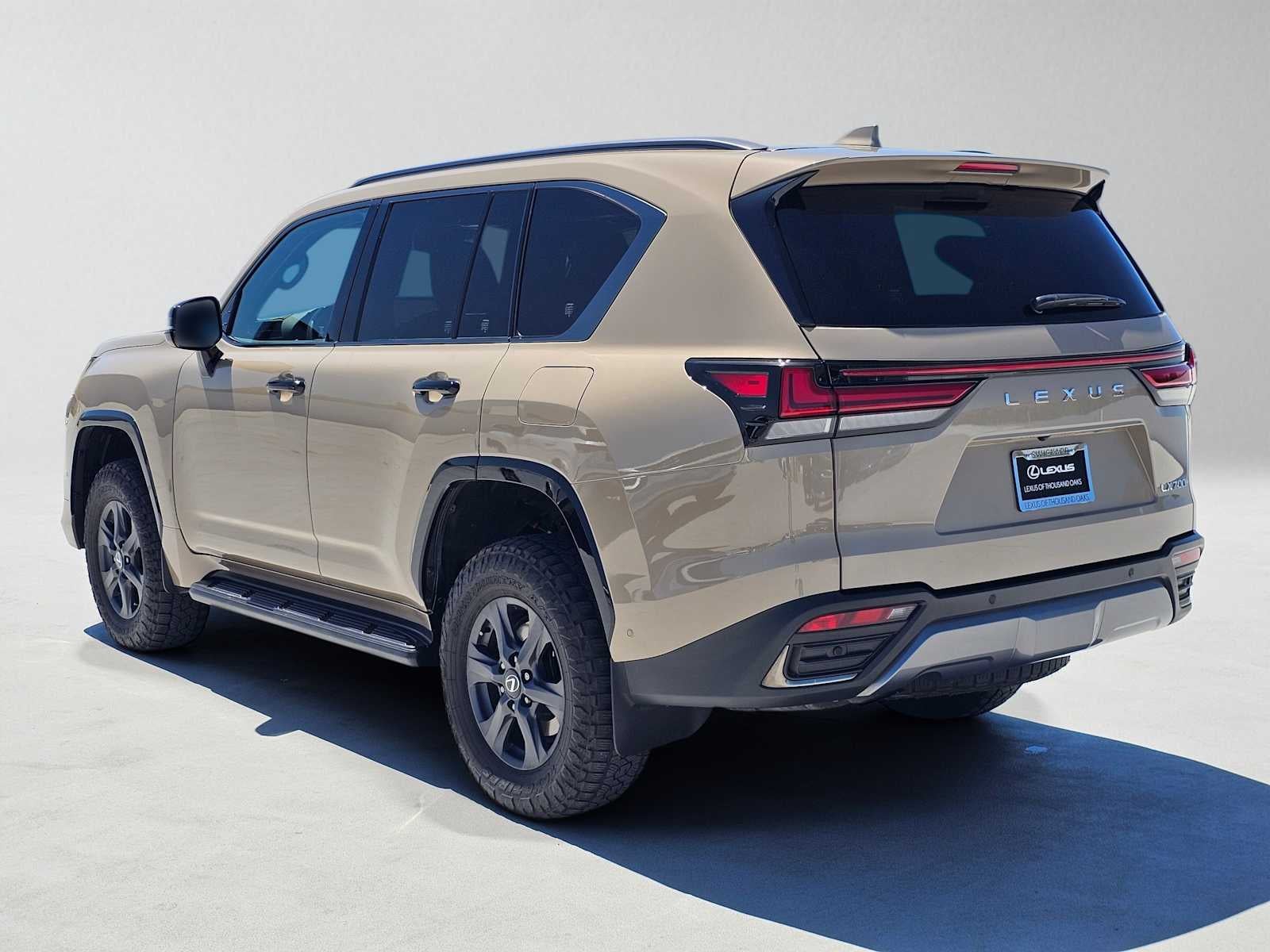 2025 Lexus LX 700h Overtrail