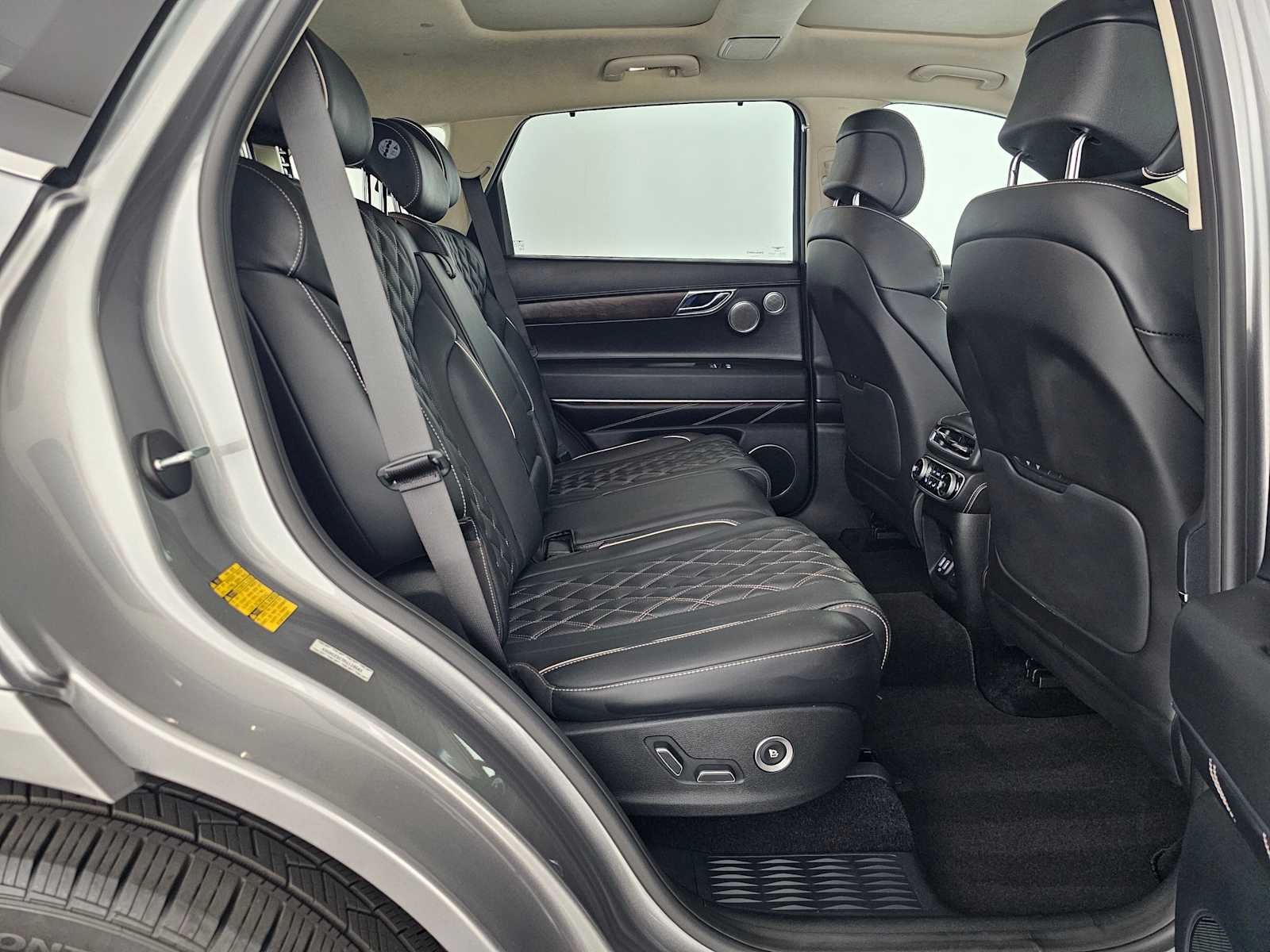 2023 Genesis GV80 Advanced +