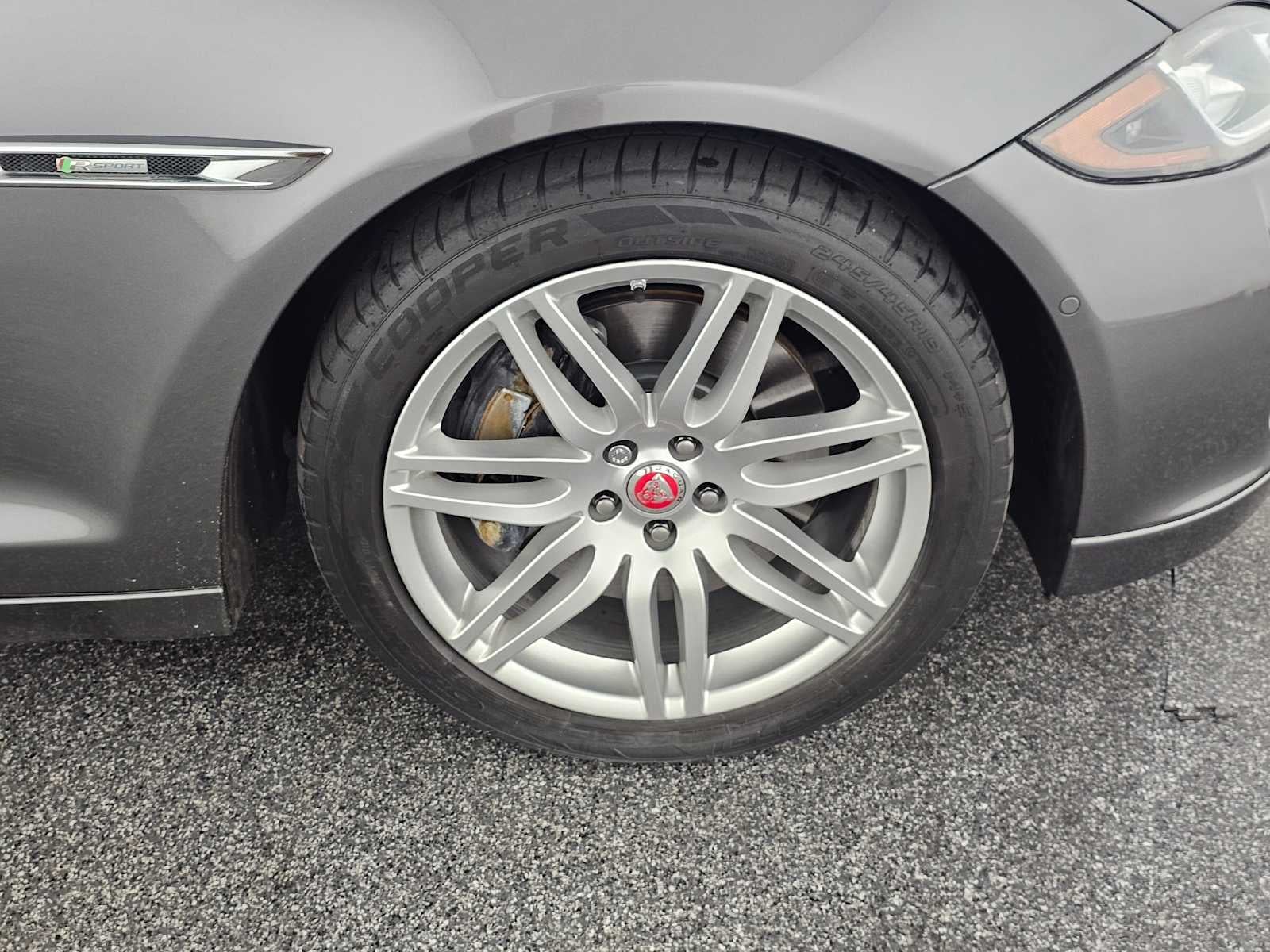 2019 Jaguar XJ XJ R-Sport