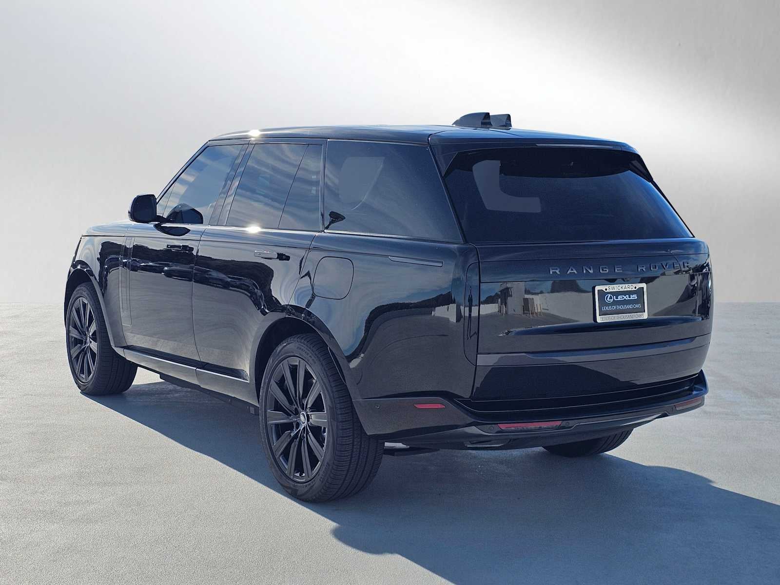 2025 Land Rover Range Rover SE