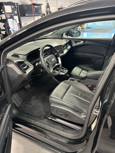 2024 Audi Q4 e-tron Premium Plus