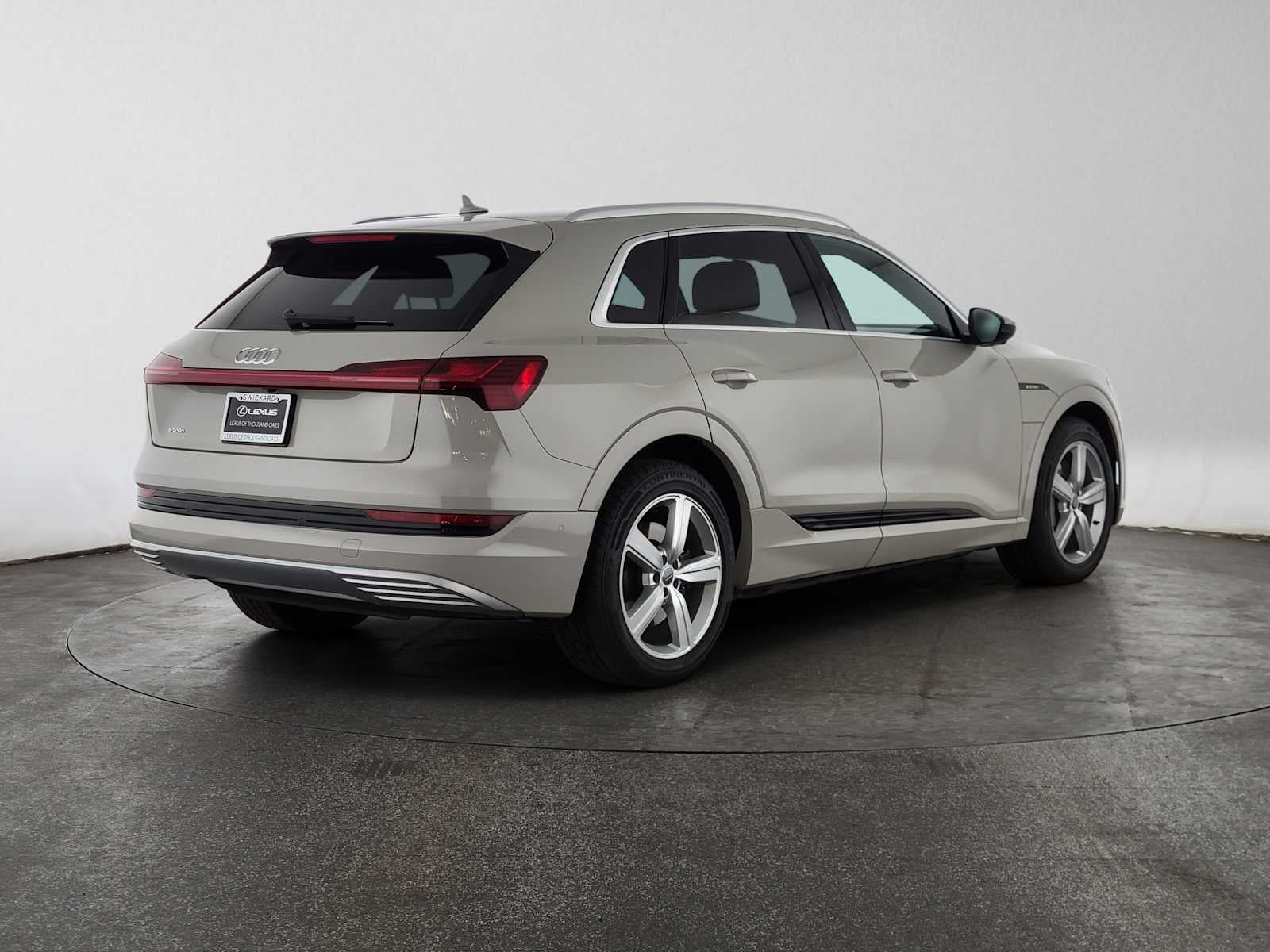 2019 Audi e-tron Prestige