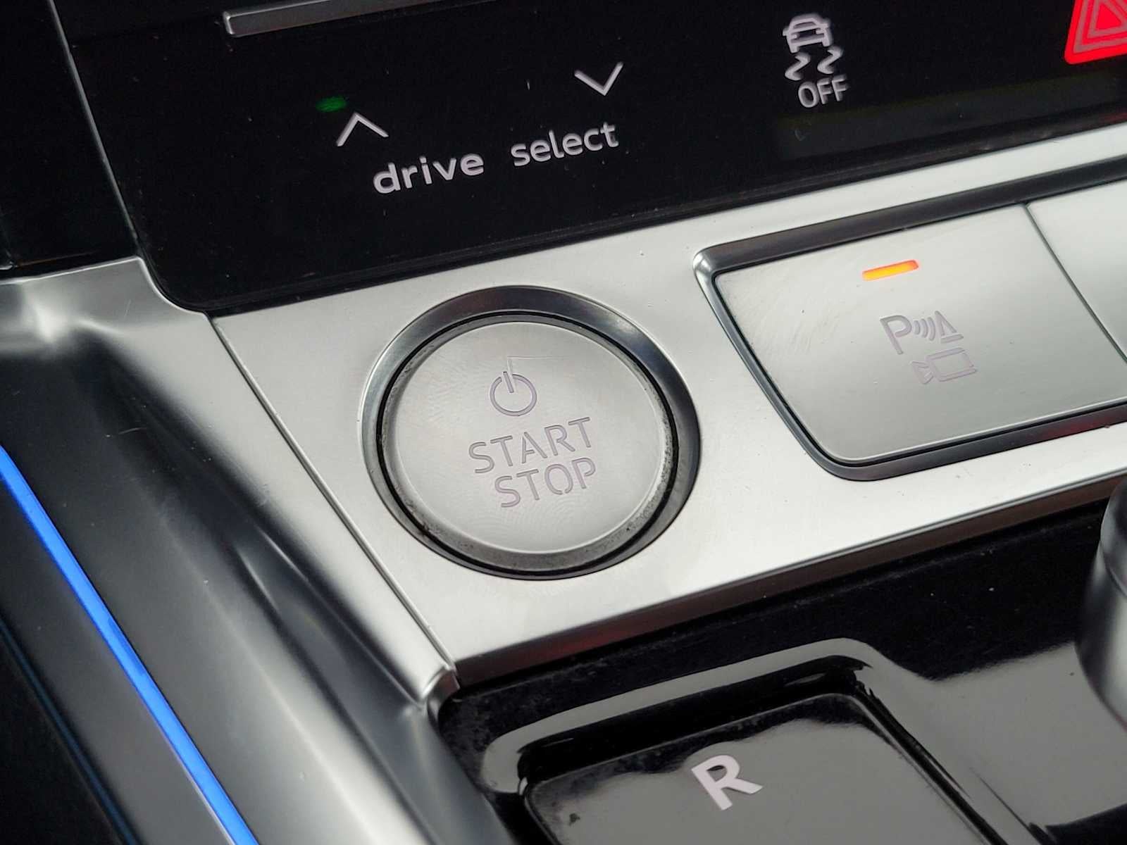 2019 Audi e-tron Prestige