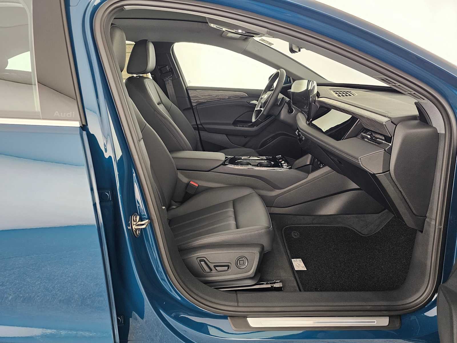 2025 Audi A6 e-tron Premium