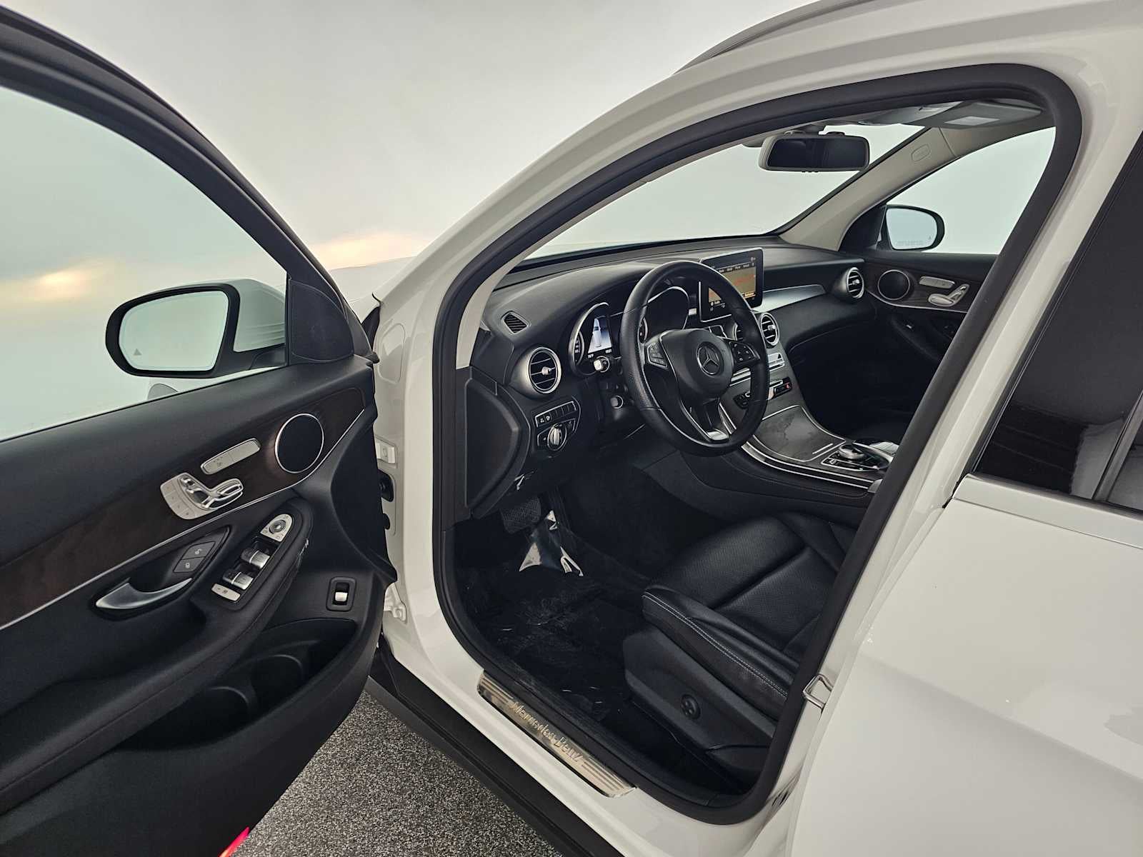 2019 Mercedes-Benz GLC 300 GLC 300