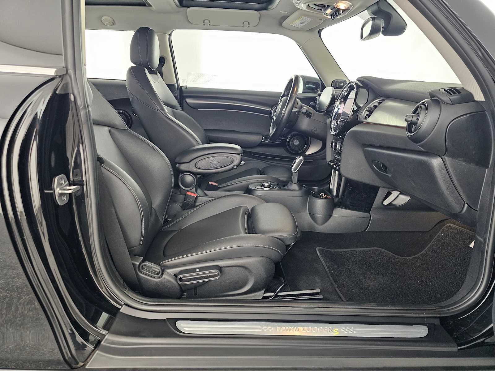2024 MINI Hardtop 2 Door Cooper SE