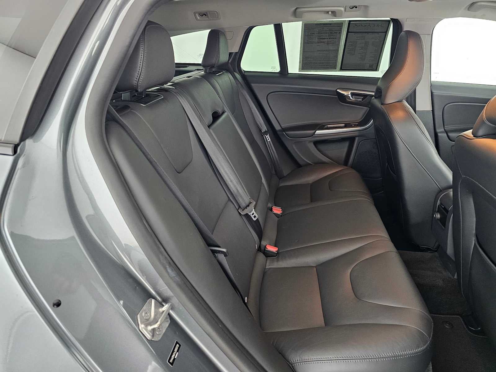 2018 Volvo V60 Cross Country T5 AWD