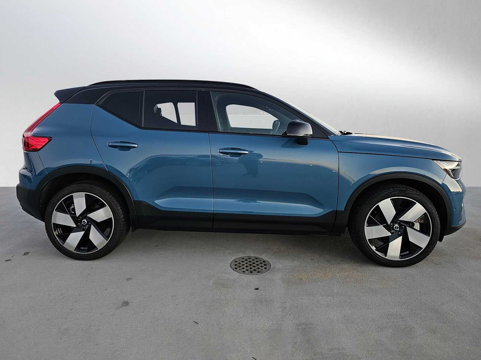 2023 Volvo XC40 Recharge Pure Electric Ultimate