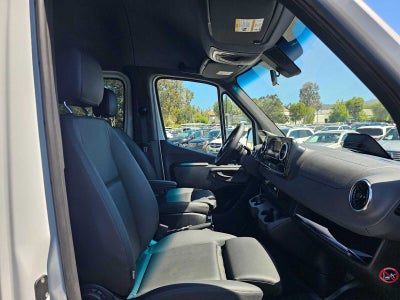 2026 Mercedes-Benz Sprinter 2500 Standard Roof I4 Diesel 144 RWD