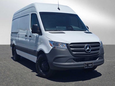 2025 Mercedes-Benz Sprinter Cargo Van 2500 Standard Roof I4 Diesel HO 144" RWD