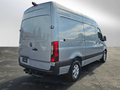 2025 Mercedes-Benz Sprinter Cargo Van 2500 Standard Roof I4 Diesel HO 144" RWD