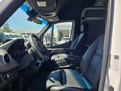 2025 Mercedes-Benz Sprinter Cargo Van 2500 High Roof I4 Diesel HO 170 RWD